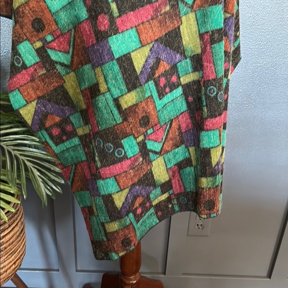 Colorful Geometric Patterned Shawl - Picture 5 of 5